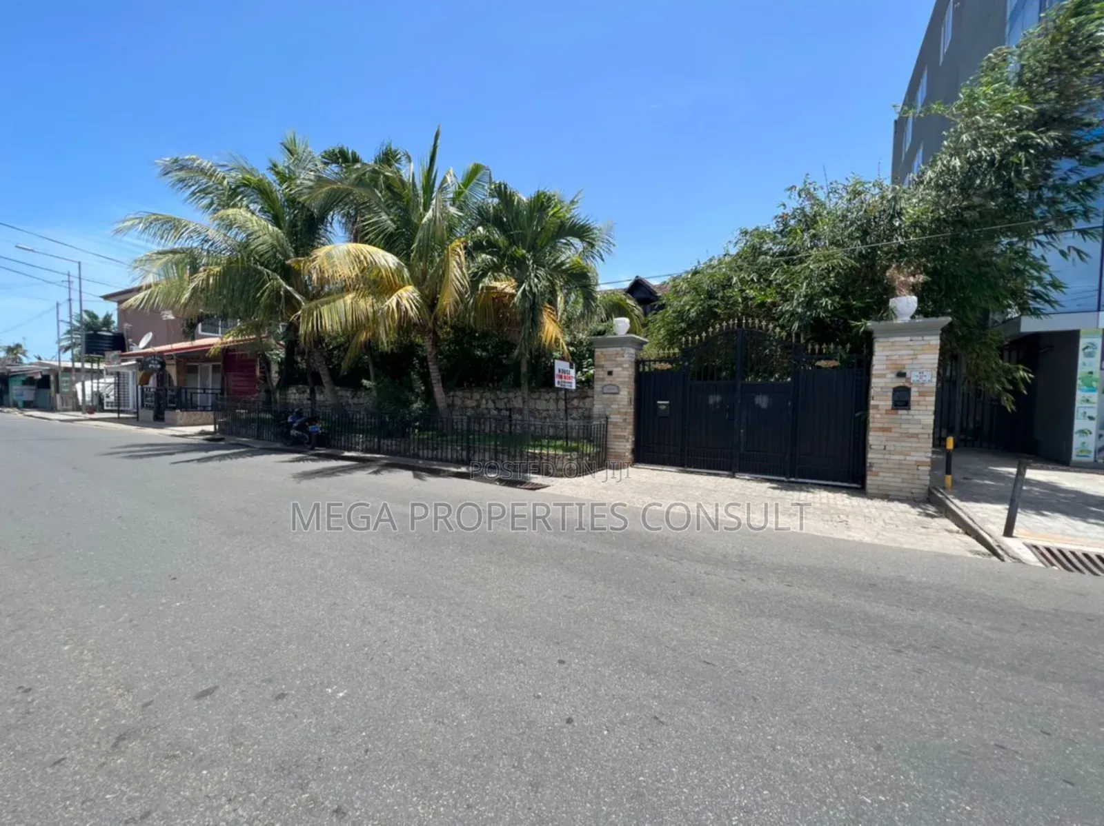 5bdrm House in Osu for rent