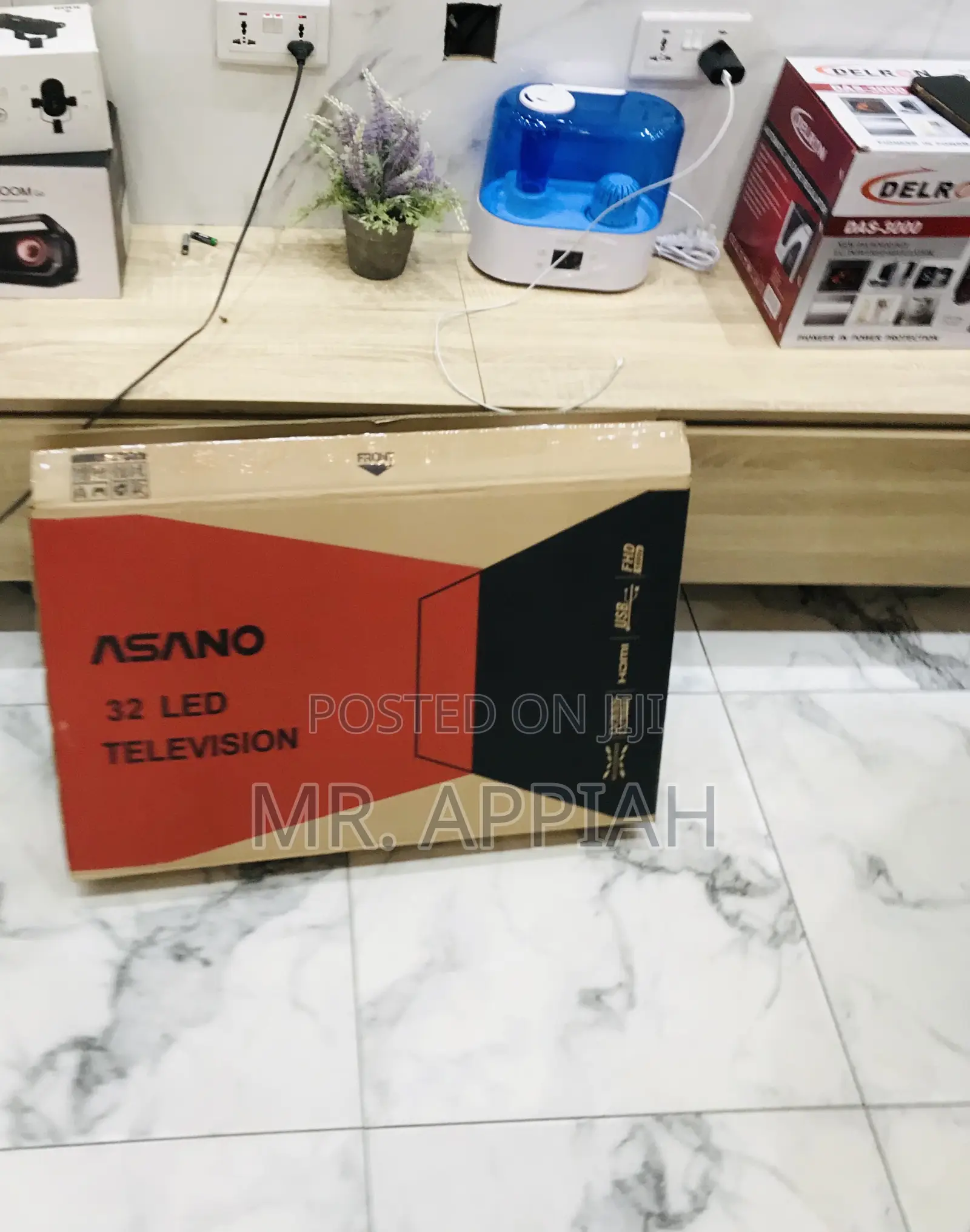 Well Built Asano 32 Inch Digital Satellite Television.