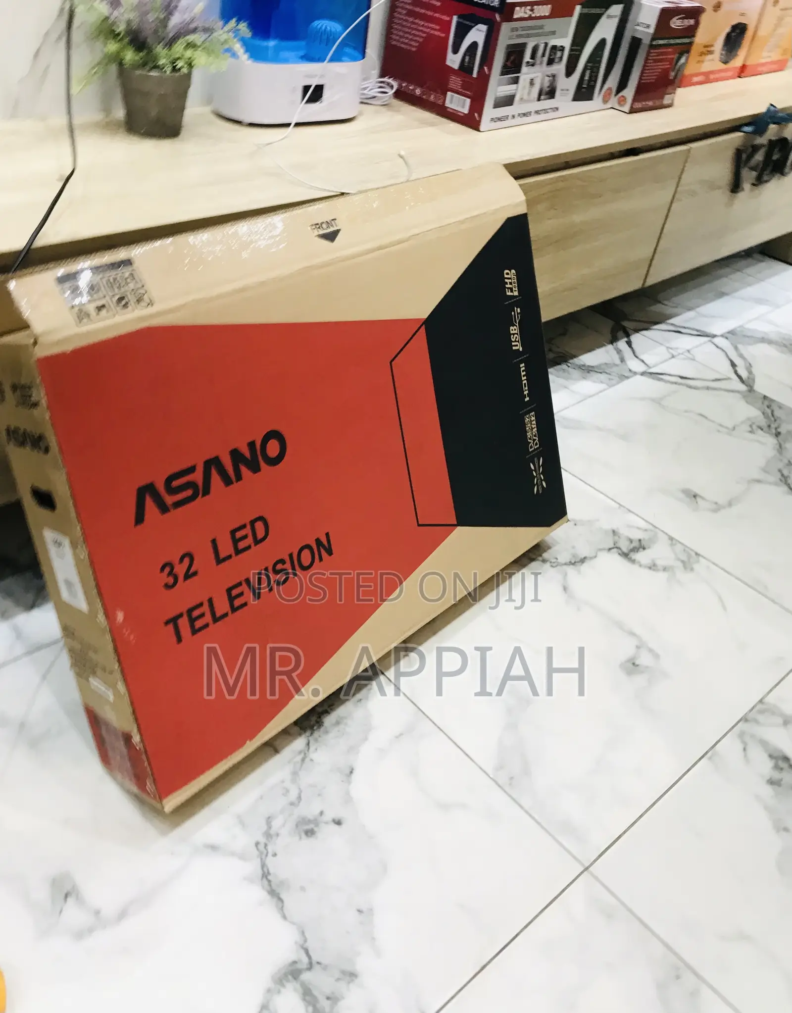 Well Built Asano 32 Inch Digital Satellite Television.