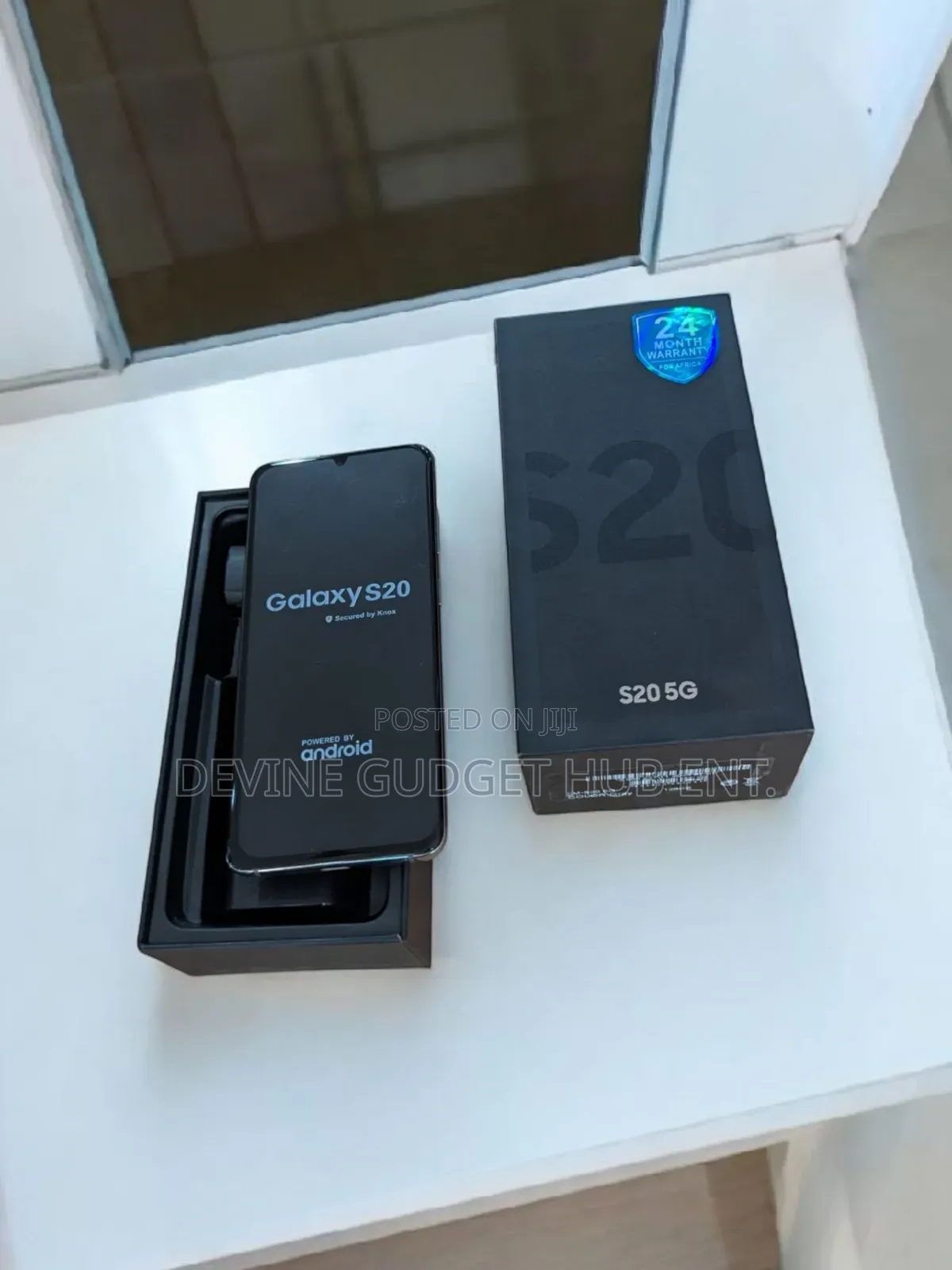 New Samsung Galaxy S20 128 GB Blue
