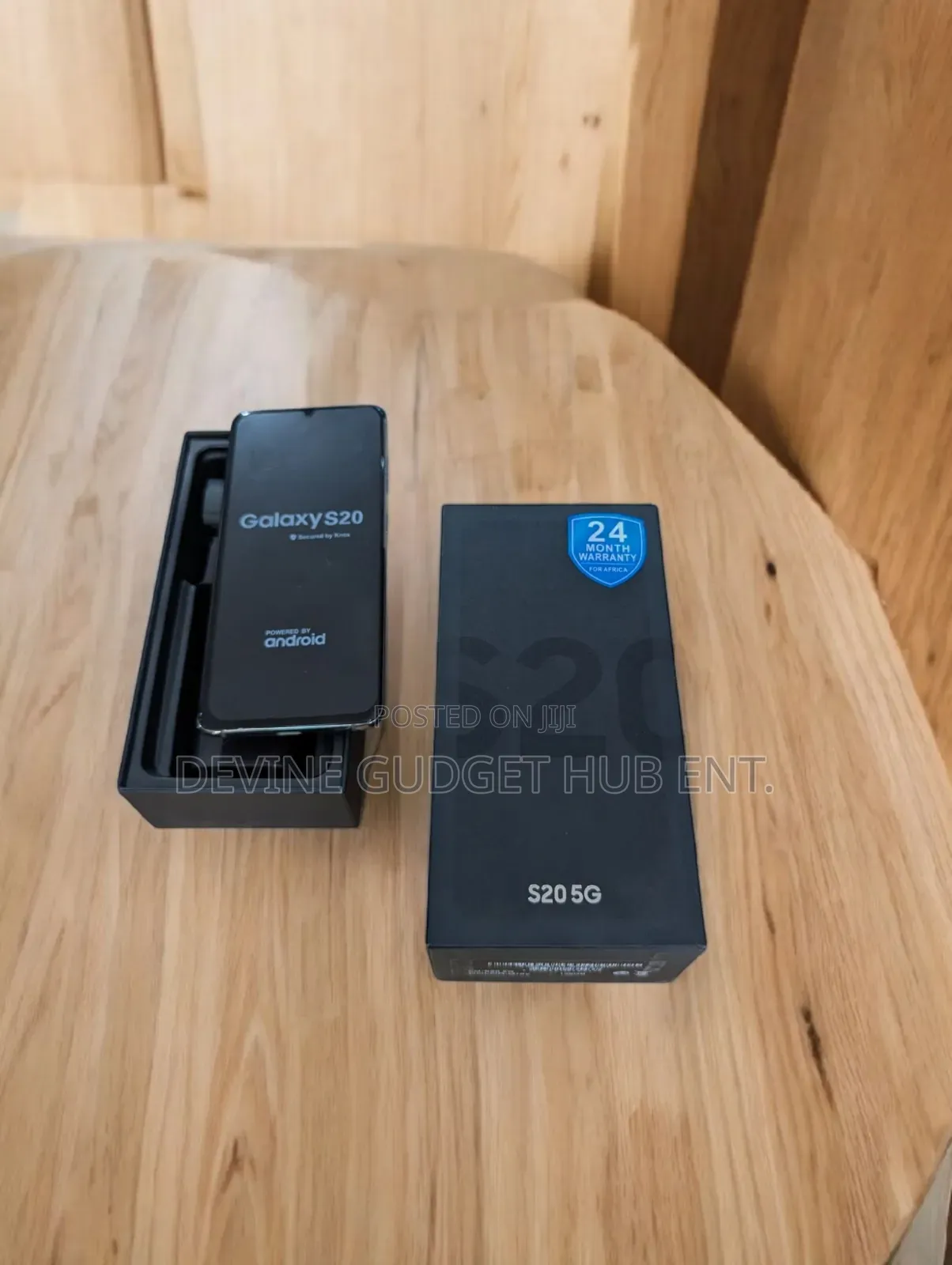 New Samsung Galaxy S20 128 GB Gray