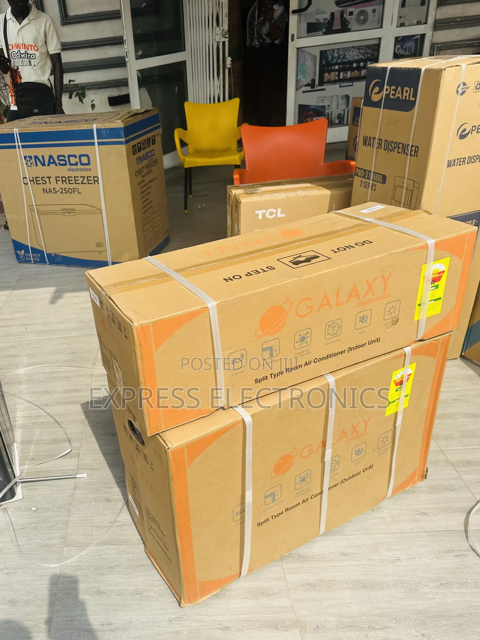 Zealous Sleek Design Galaxy 1.5hp Split R410