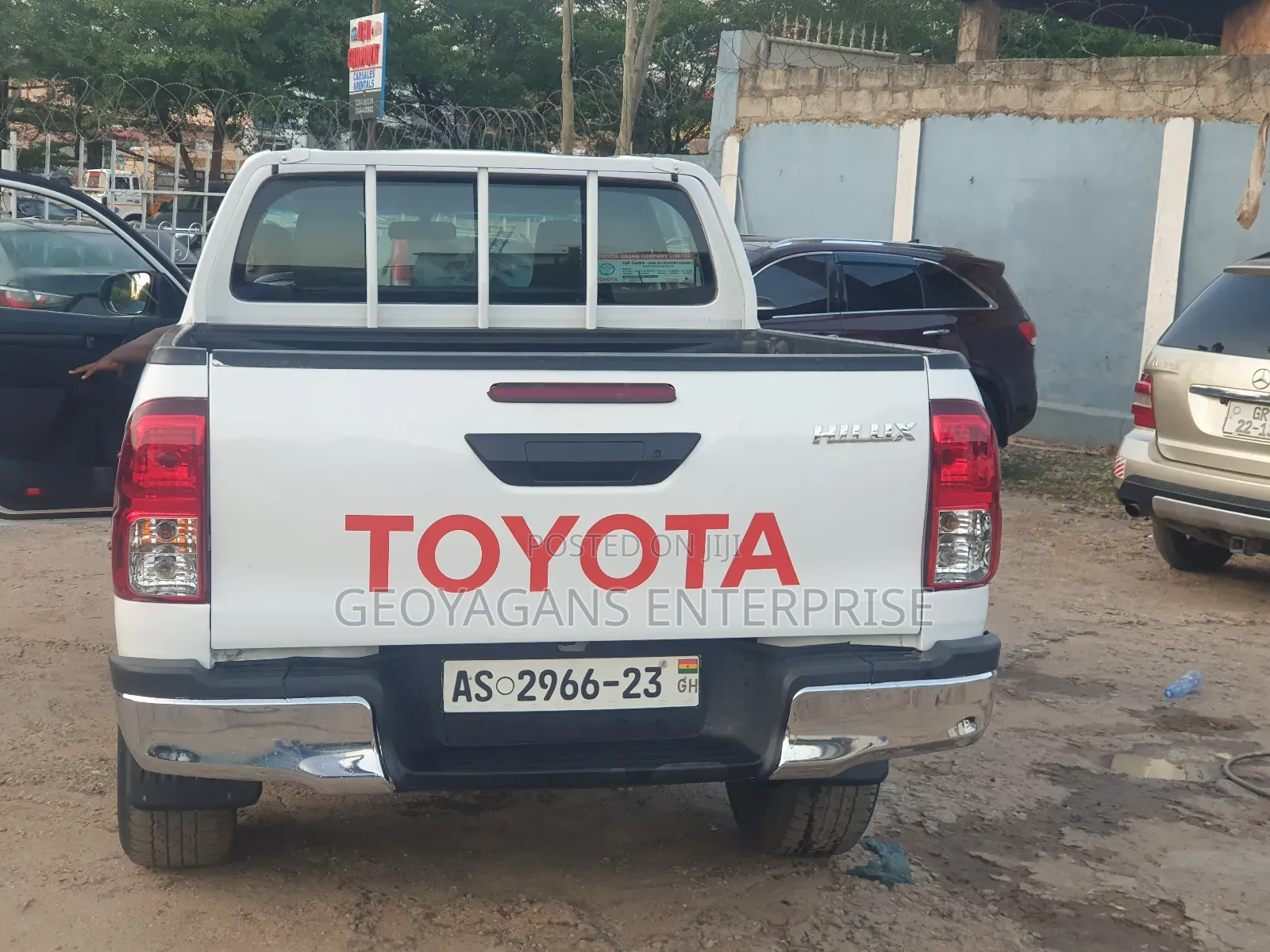 Toyota Hilux Revo Double Cab Deisel 2.8 AWD 2017 White