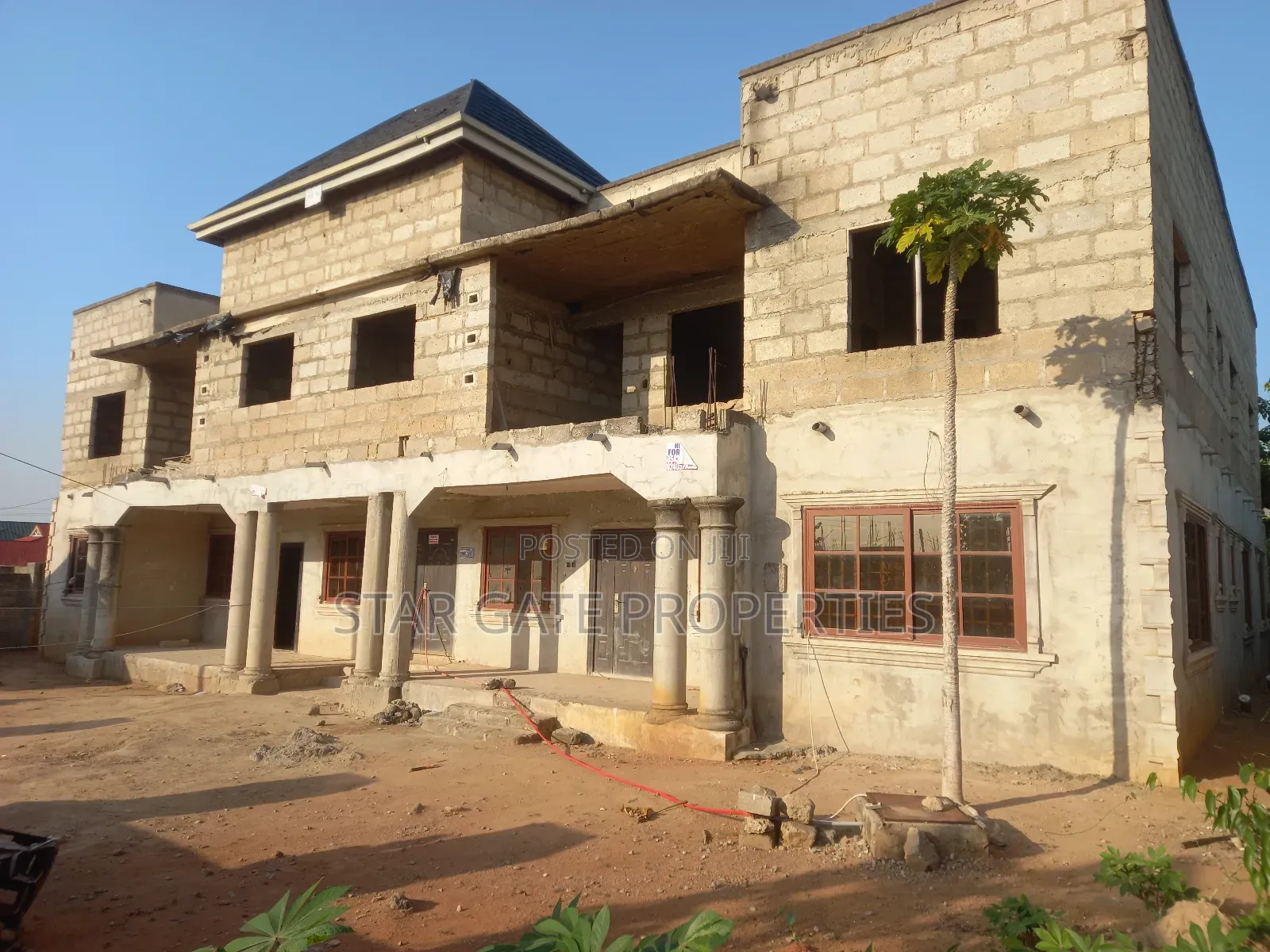 12 Bedrooms Apartments/ Flats for Sale