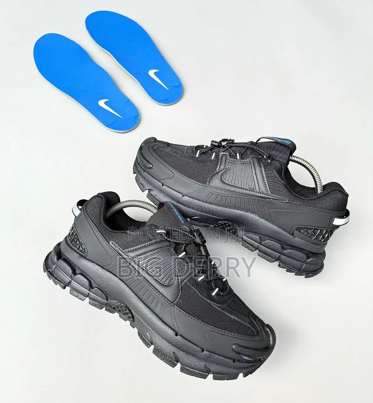 Nike Zoom Vomero Black and White