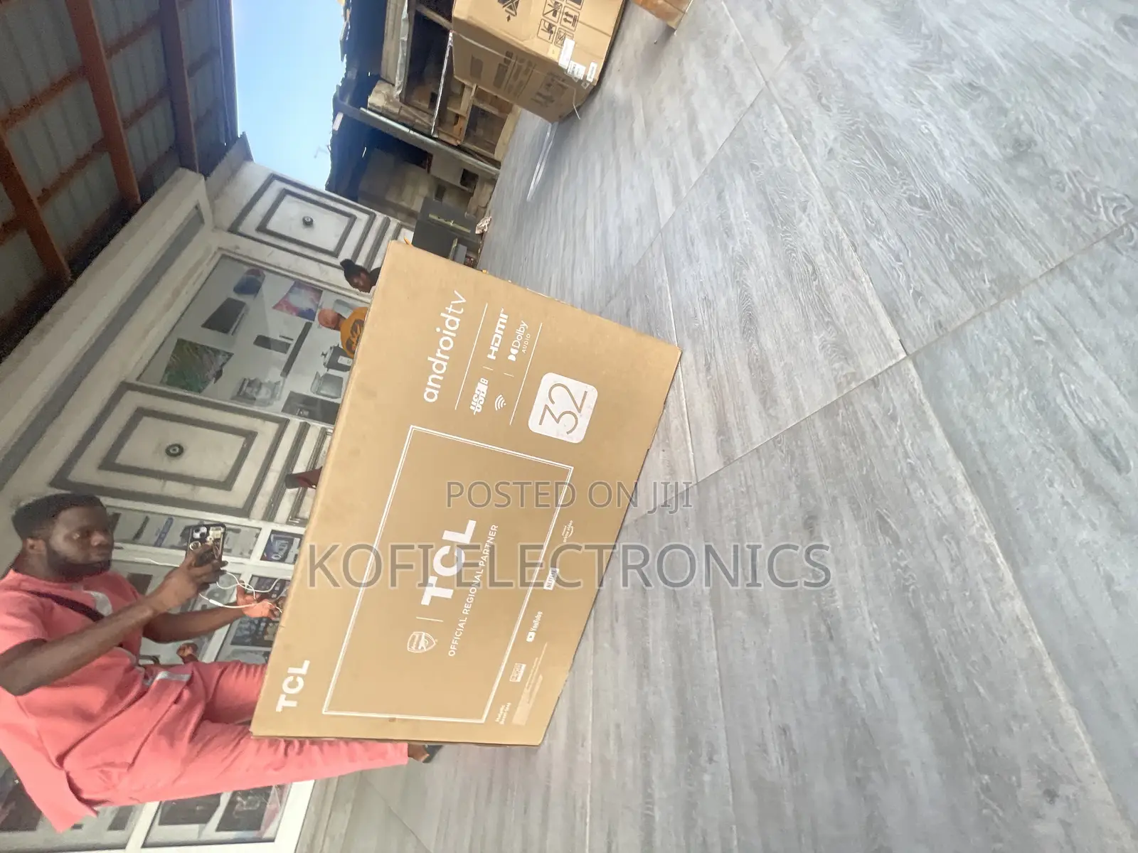 Tcl 32" S5400a Smart Android Tv With Striking Brightness