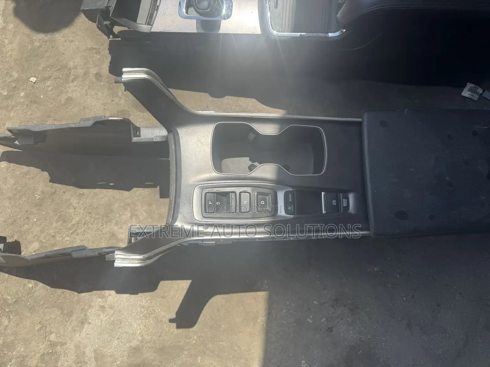 Center Console And Armrest Honda Accord 2018-2022