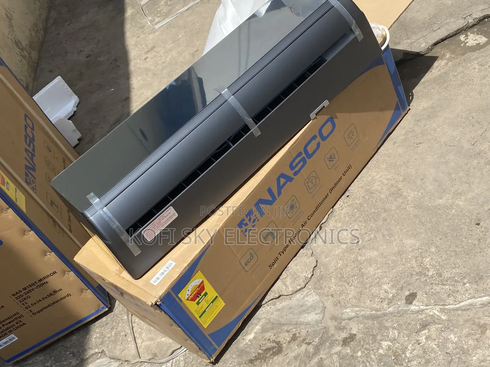 100% Black Mirror Nasco 2.5hp Split R410 Gas Ac
