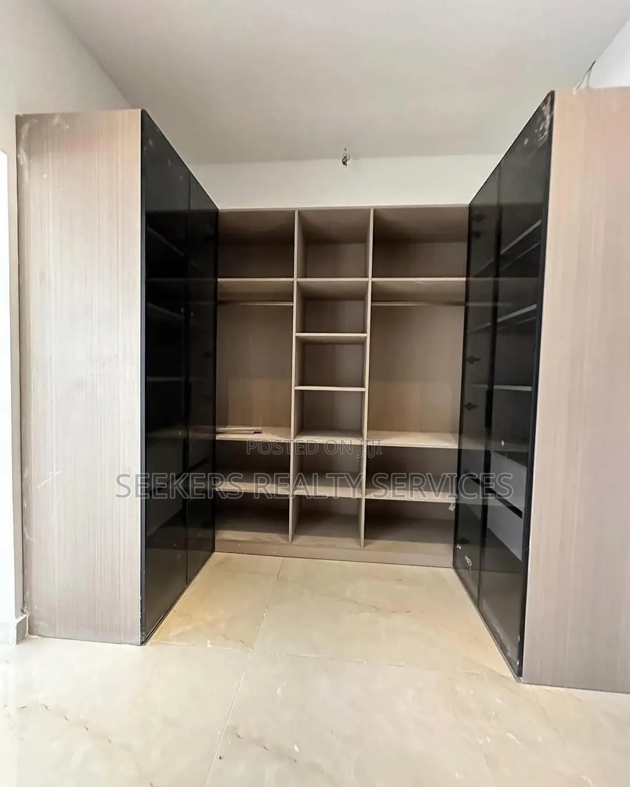 5bdrm House in Seekers Realty, East Legon for sale