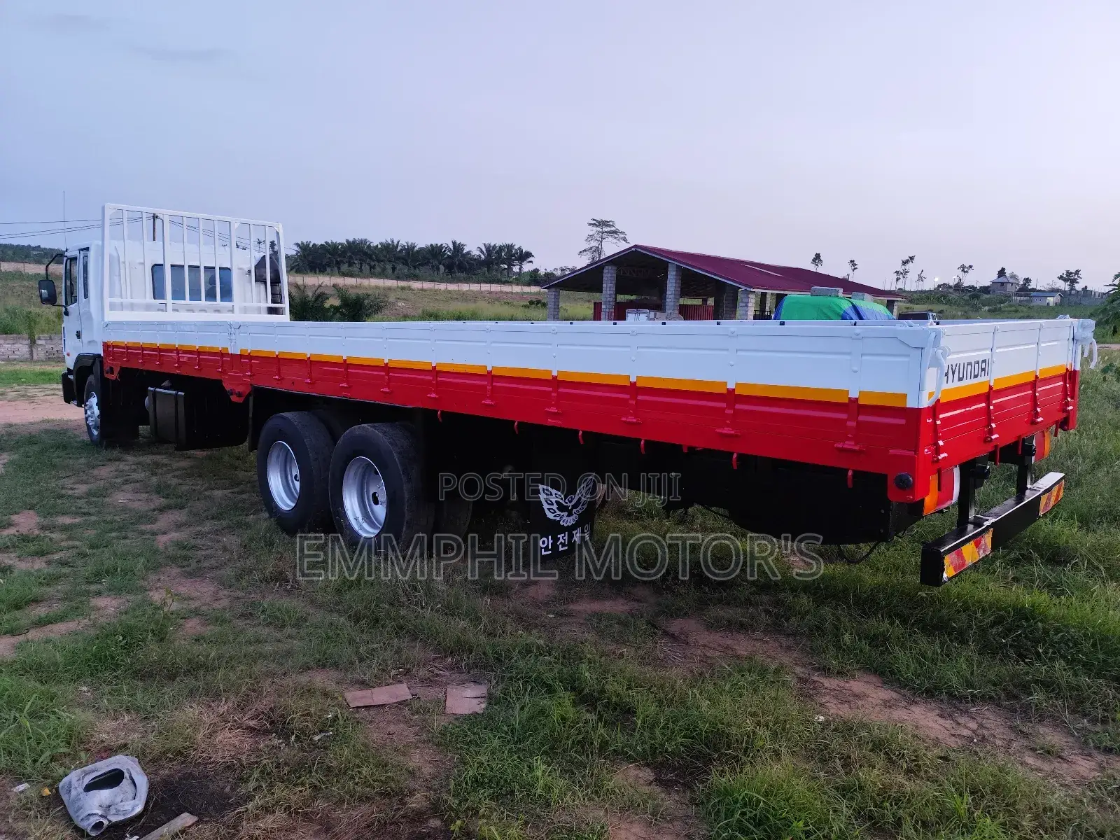 14ton Hyundai Double Axle. Manual Engine. New Arrival.