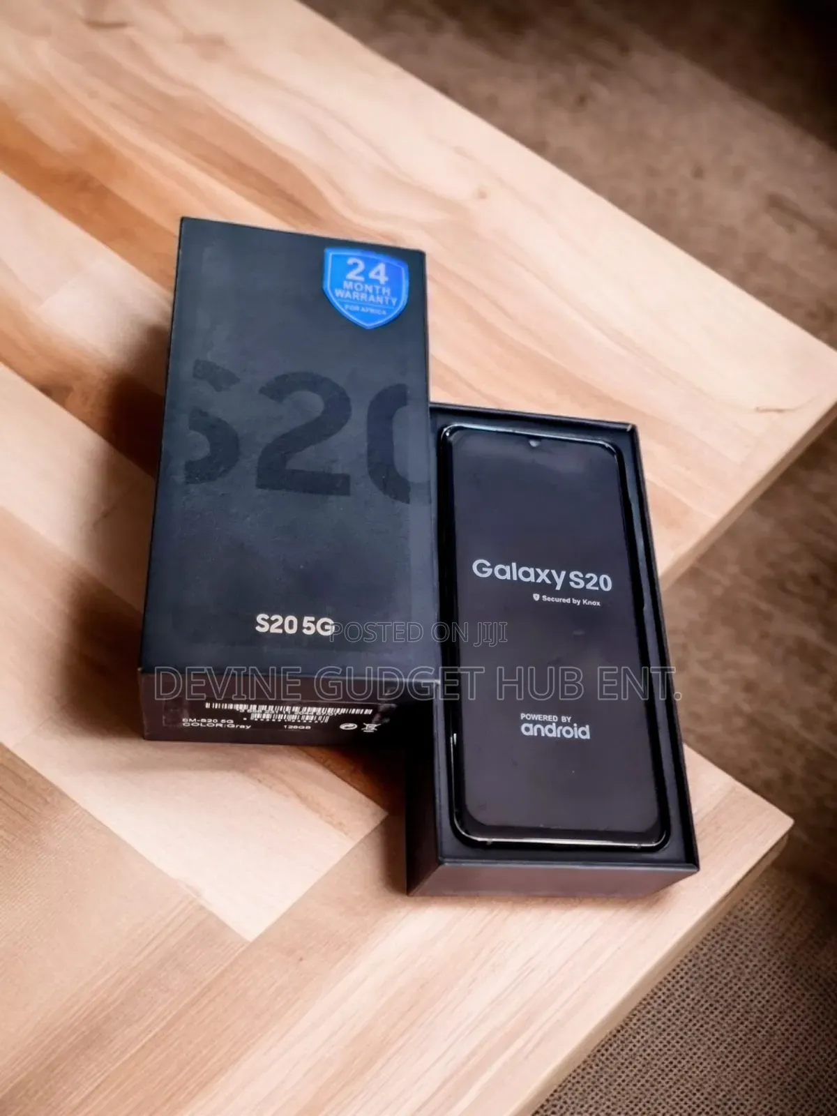 New Samsung Galaxy S20 128 GB Silver