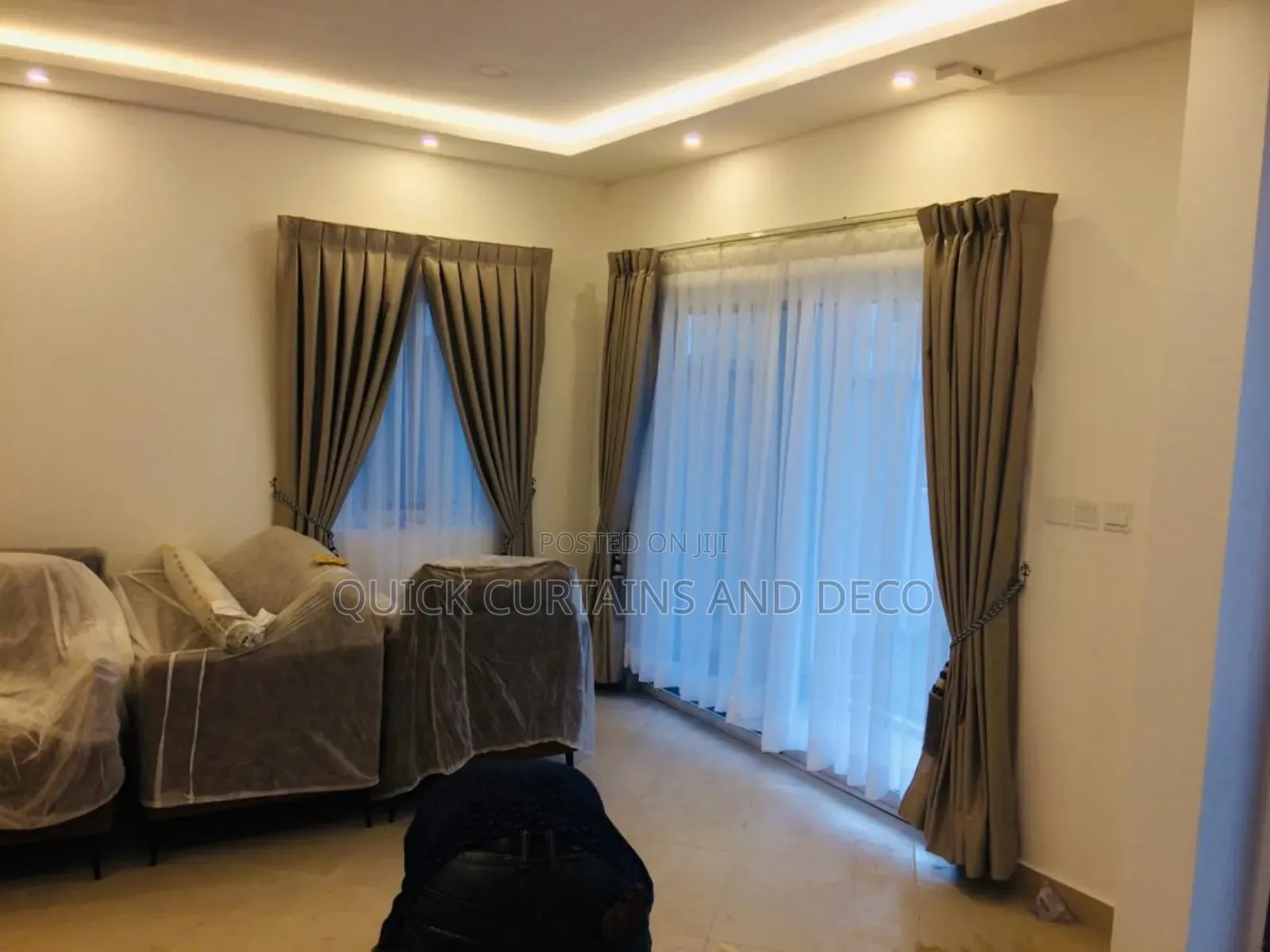 Q Curtains and Decor