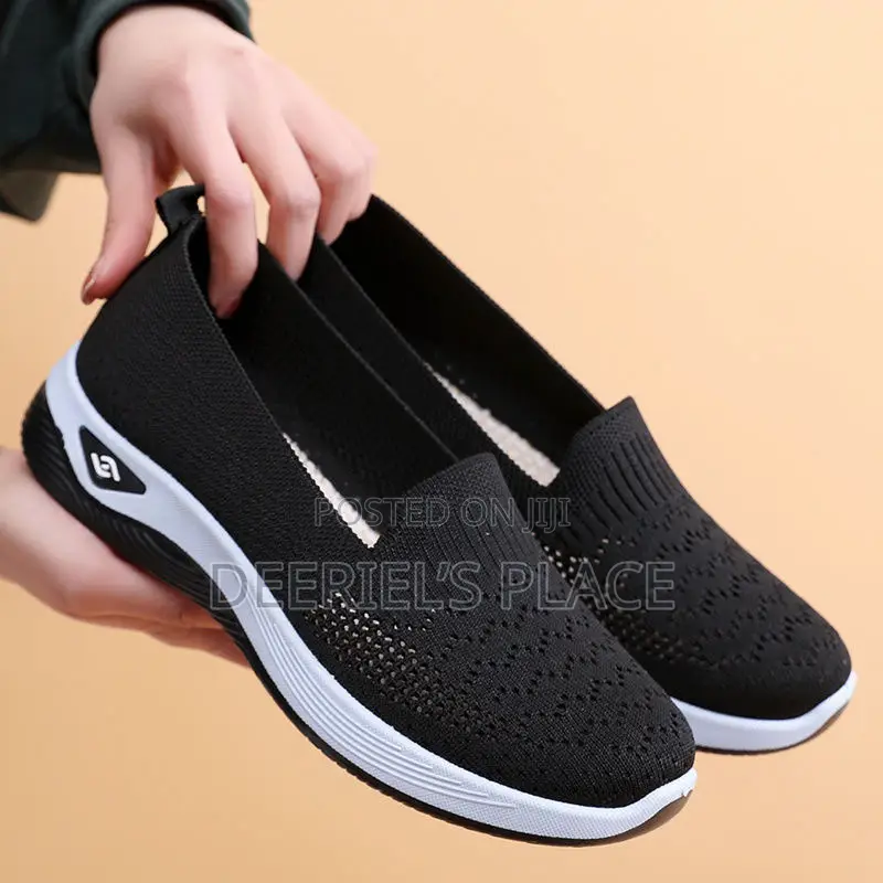 Black Sneaker