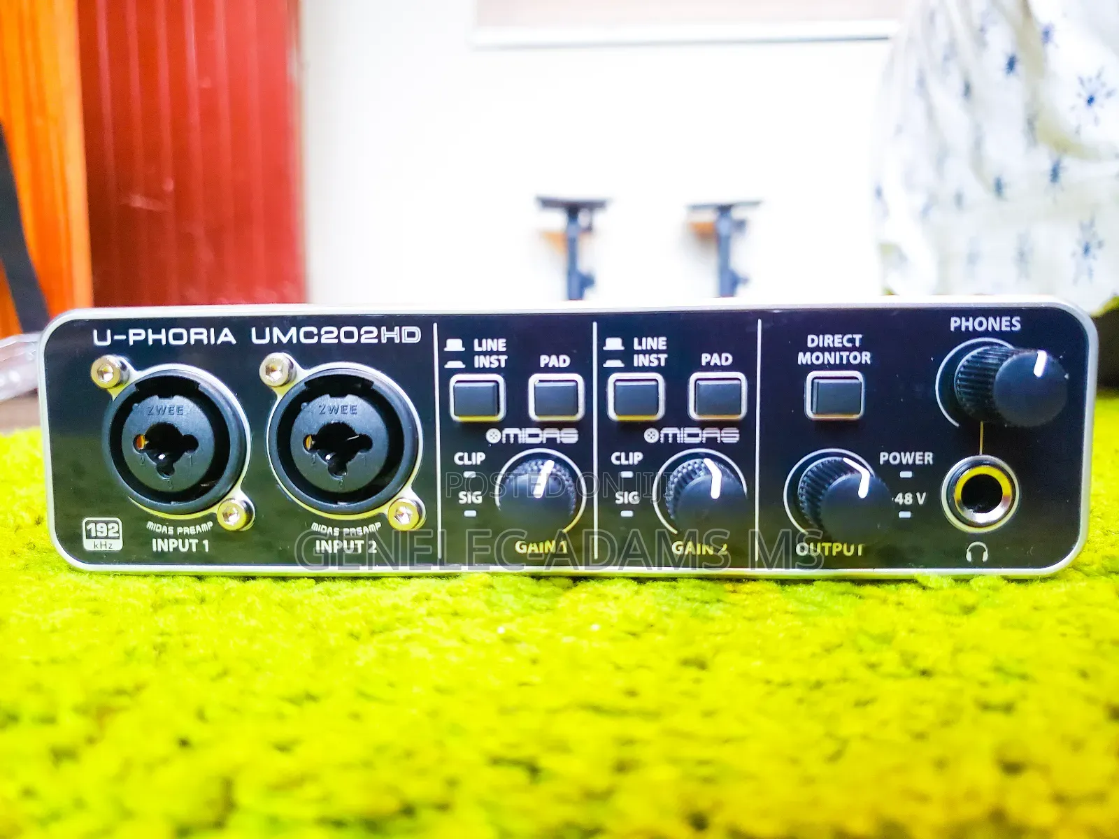 Original Behringer U-Phoria Umc202hd