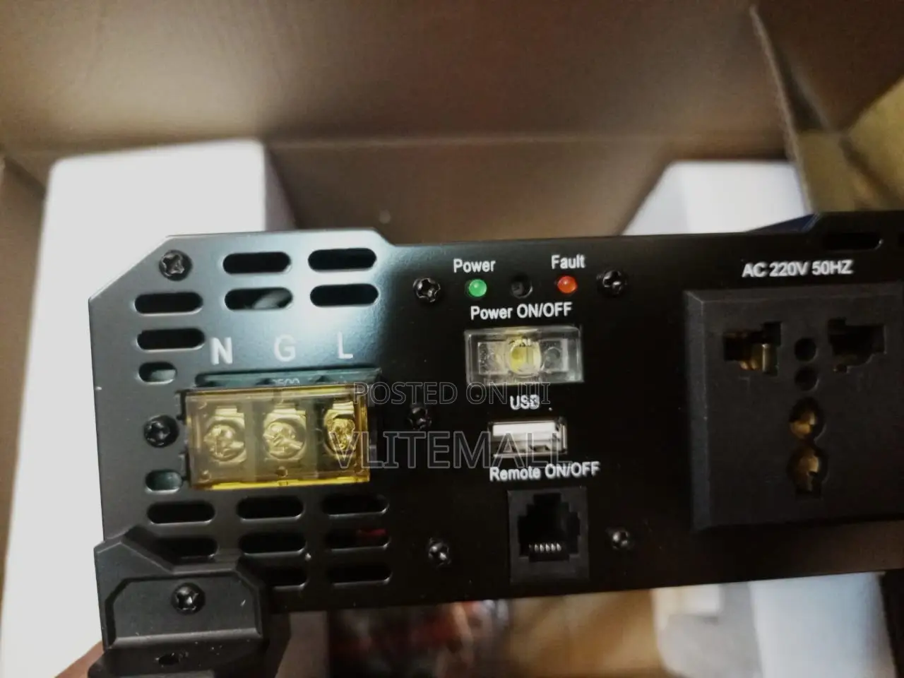 12v 1000 Dc to Ac Power Inverter (Isow)