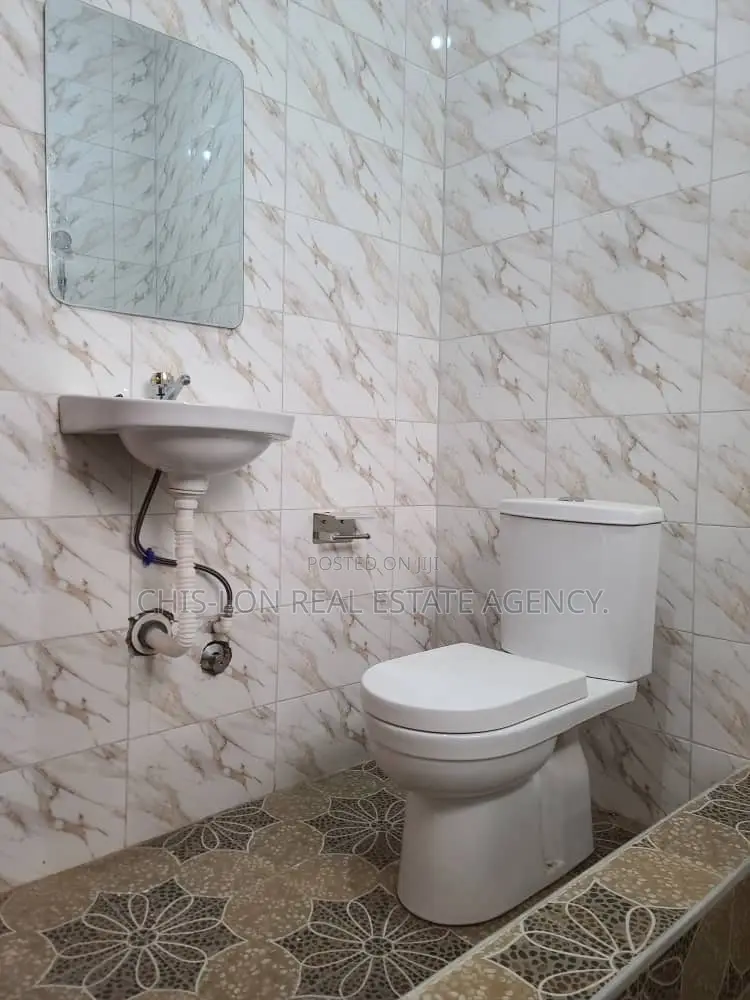 2bdrm Apartment in New Market Area, Kasoa for rent