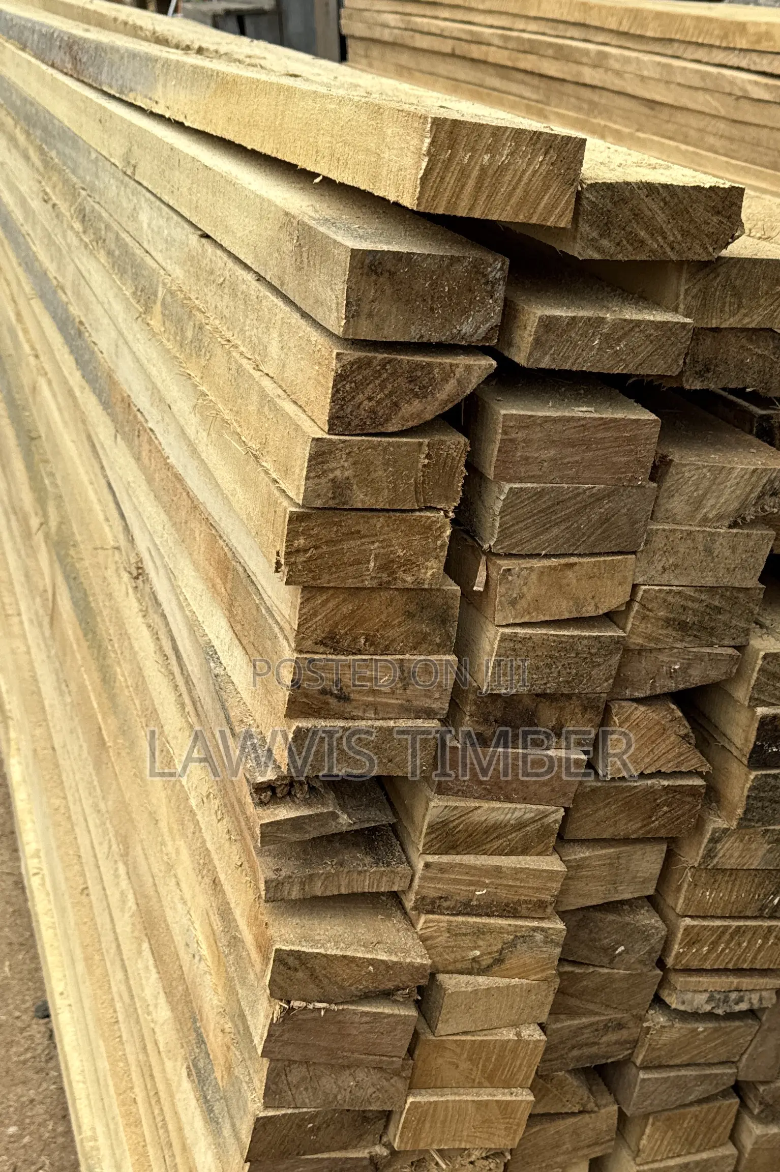 White 2x4 / Decking Lumber / Core and Shell