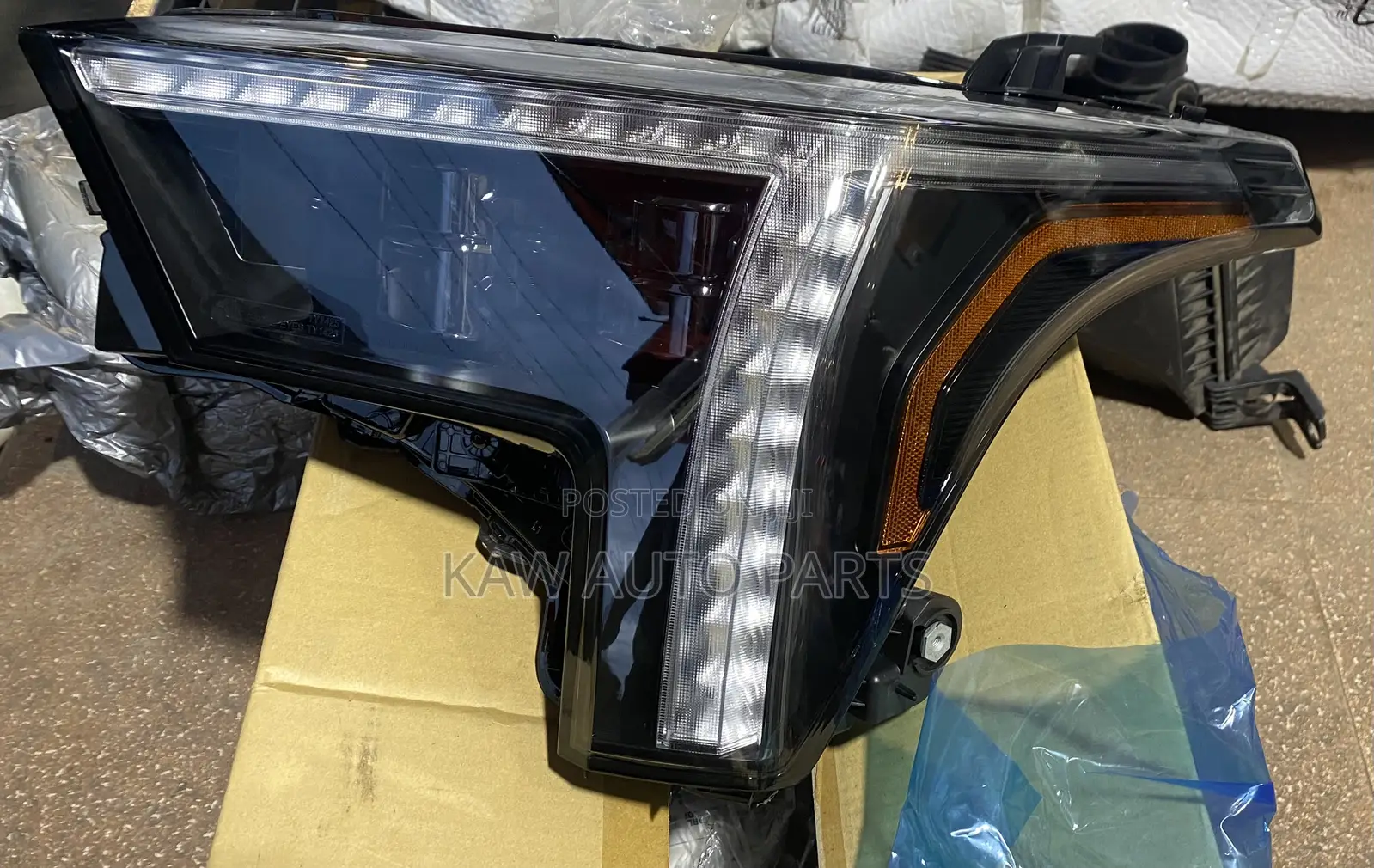 2022,2023,2024,2025 Headlight for Toyota Tundra