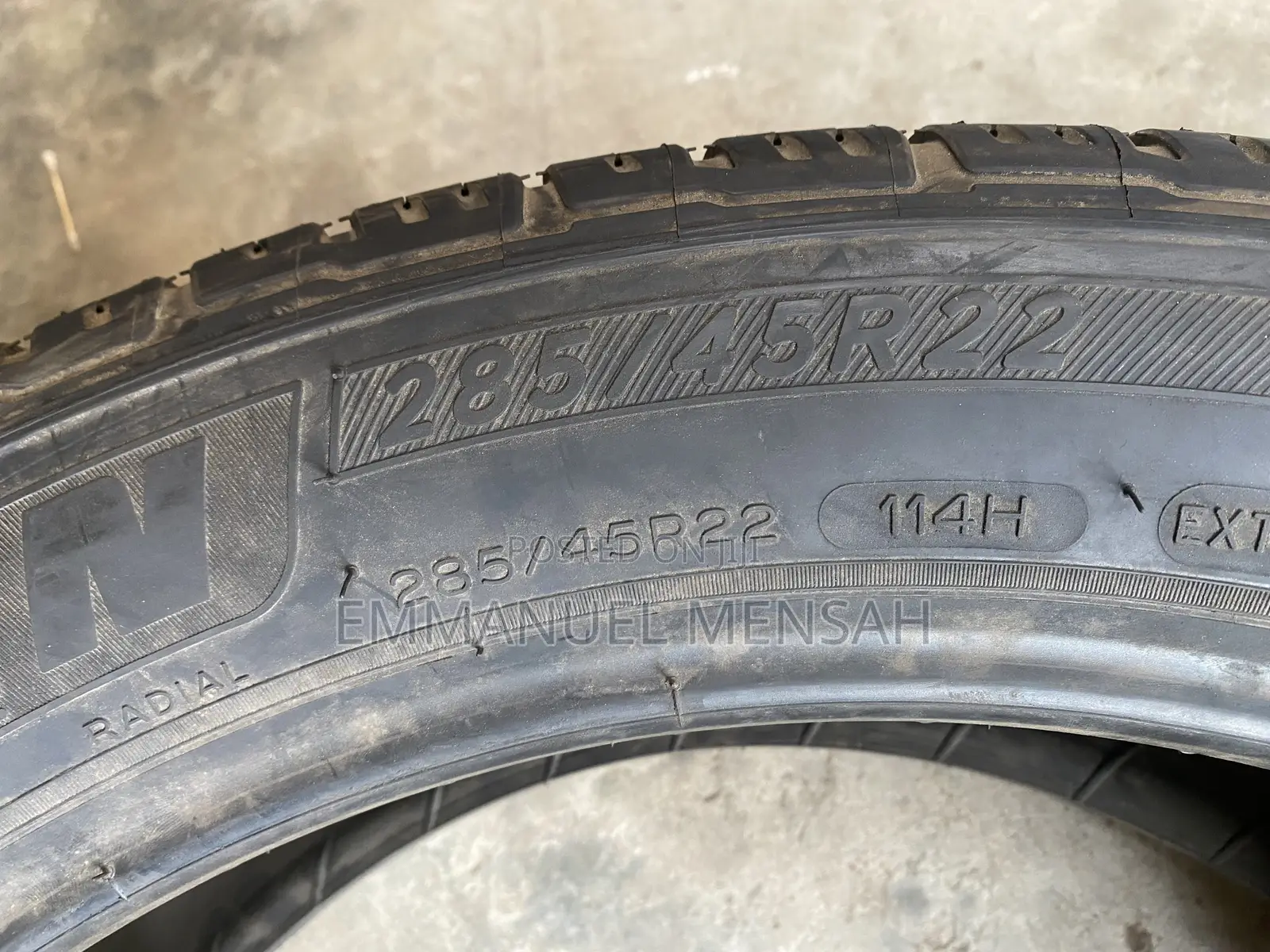 285/45 R22 Michelin Premier LTX Tire
