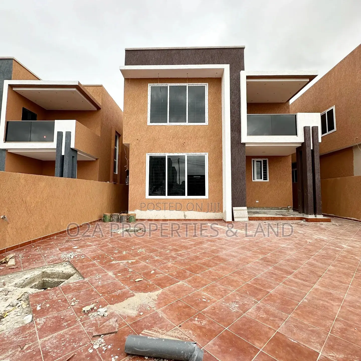 4bdrm House in Lakeside Estate for sale