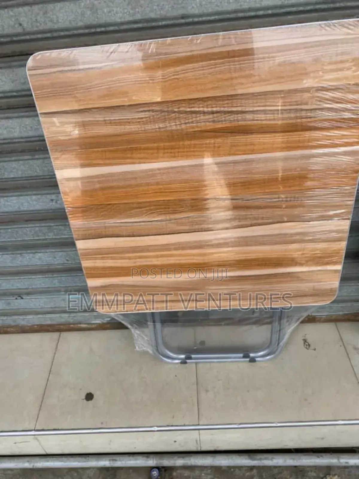 4 Square Polished Surface Table