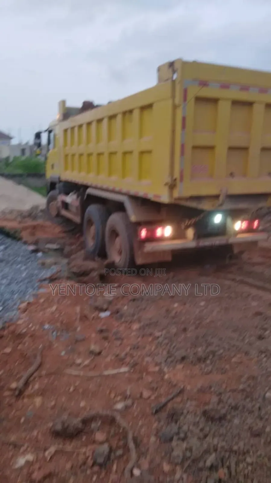 Sand/Stones/Chippings/ Quarry Dust/Filling /Laterite