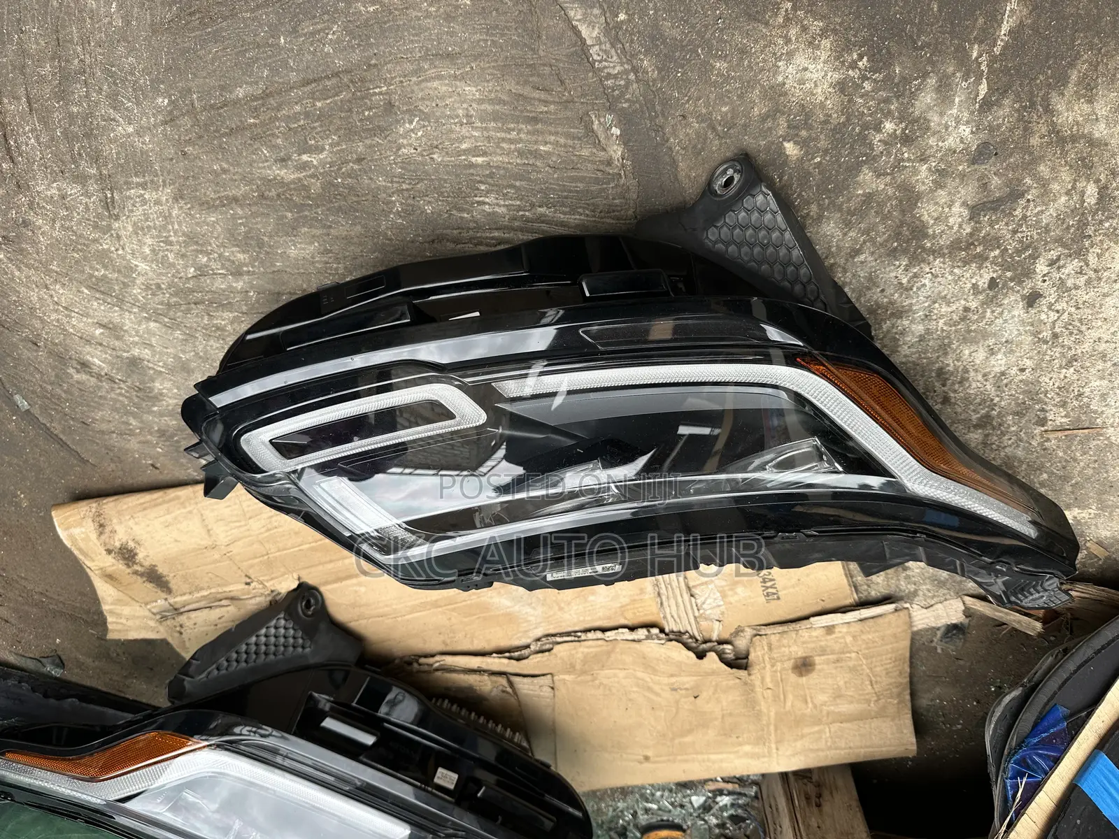 Range Rover Velar  Headlight