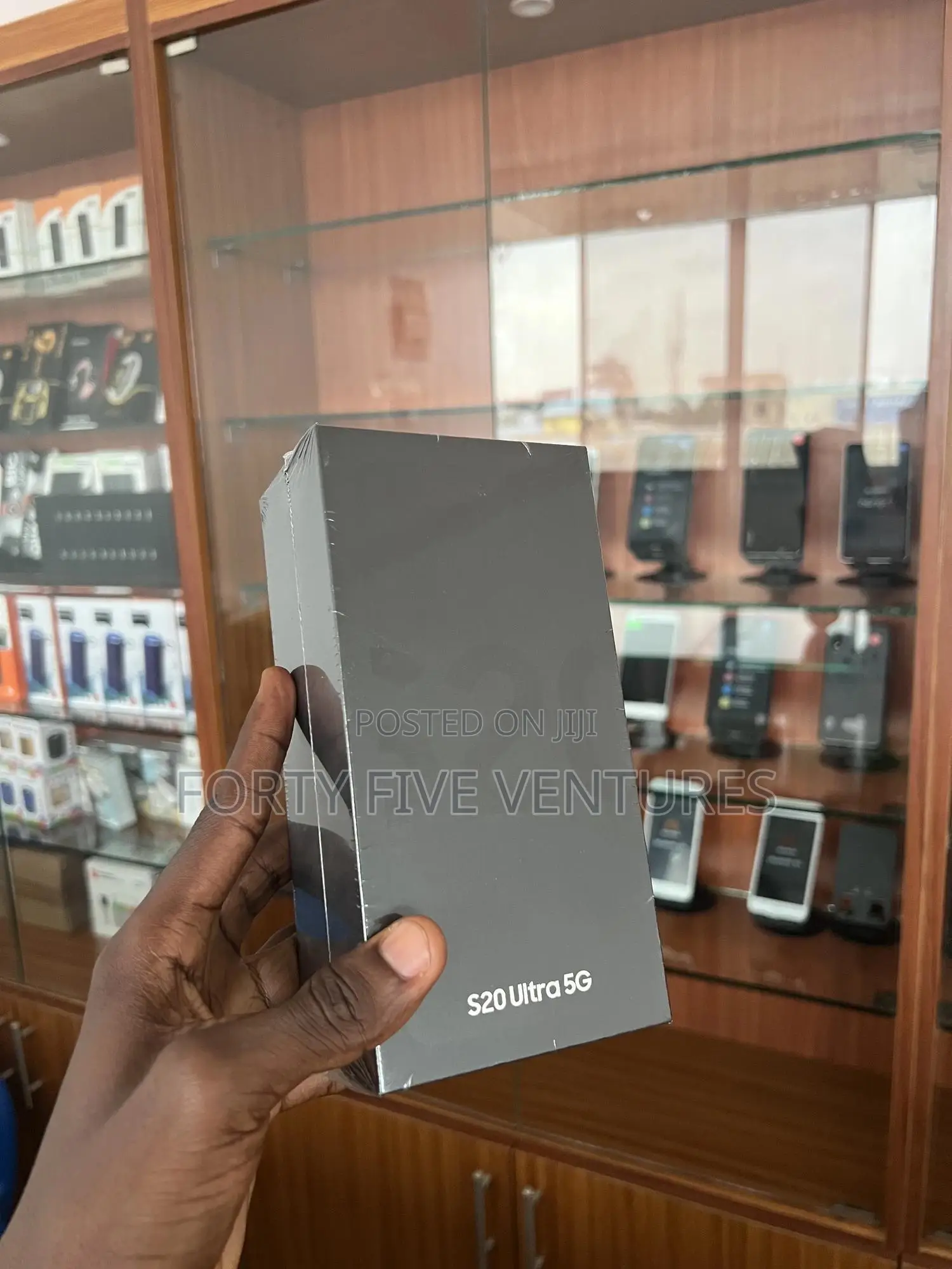 New Samsung Galaxy S20 Ultra 5G 128 GB Gray