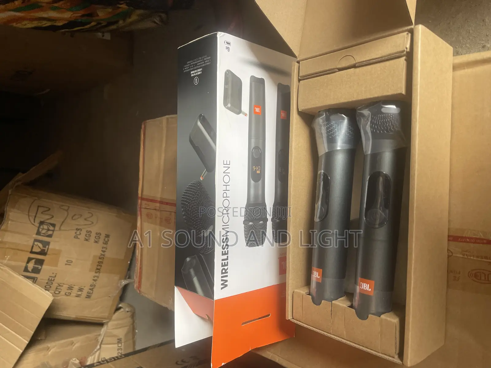 Jbl Wireless Two Microphone With Dual-channel Receiver