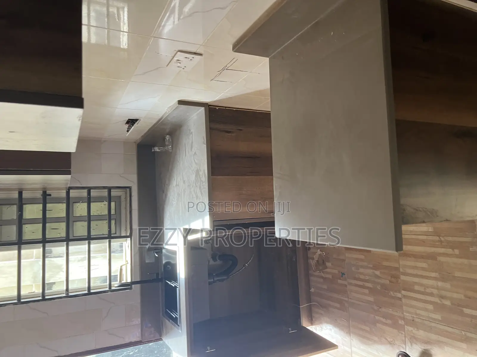 2bdrm Apartment in Lakeside Community 1, Ashaley Botwe for rent
