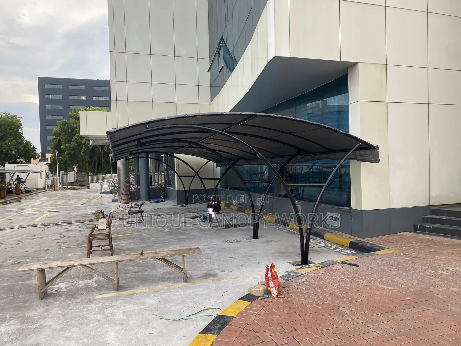 Y Carport for All Vehicles