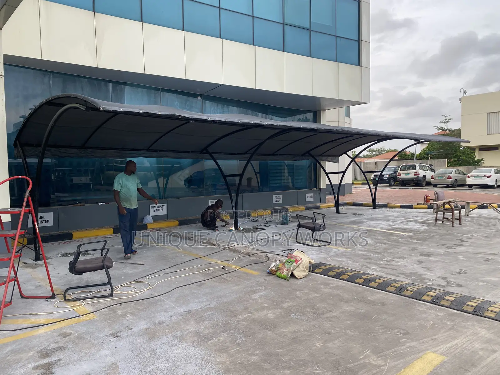 Y Carport for All Vehicles