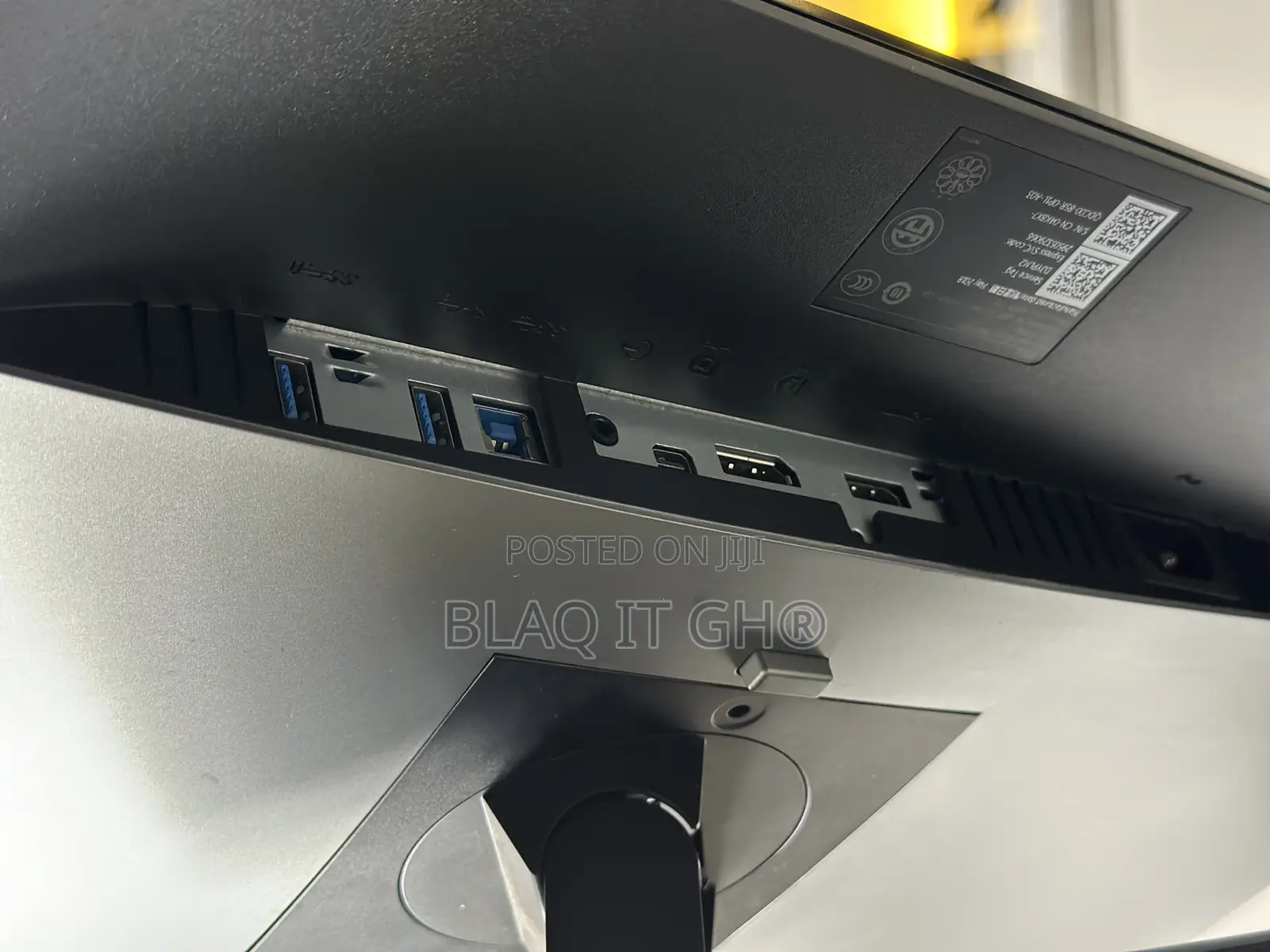 Dell 27 Inches 1440p Resolution Ips Monitor