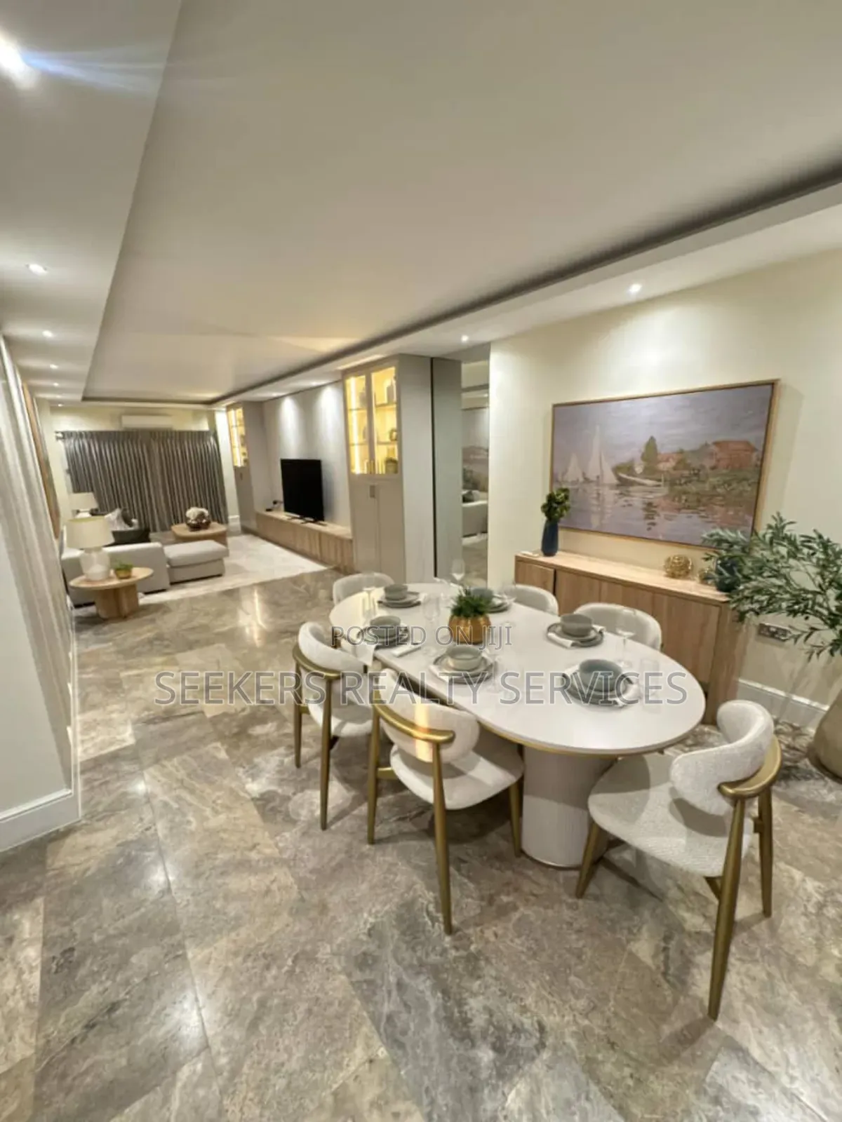 5bdrm Townhouse/Terrace in Seekers Realty, Cantonments for sale