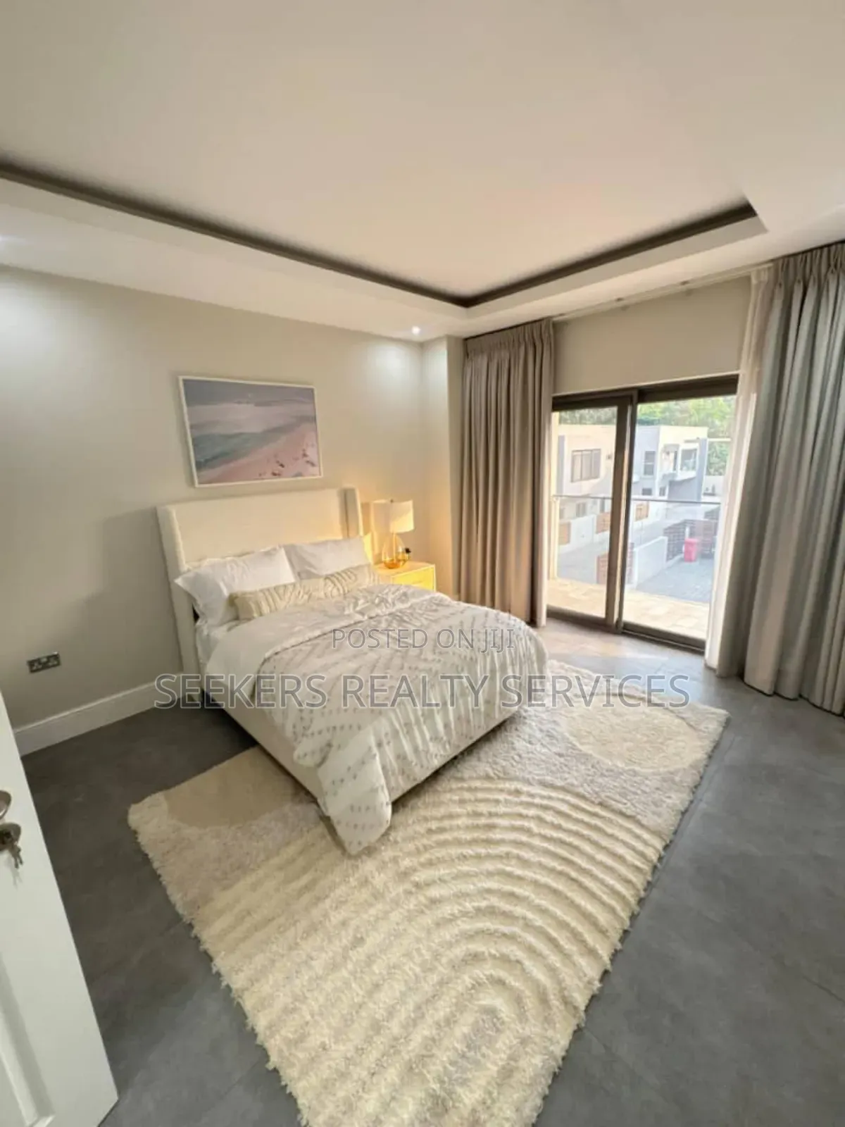 5bdrm Townhouse/Terrace in Seekers Realty, Cantonments for sale