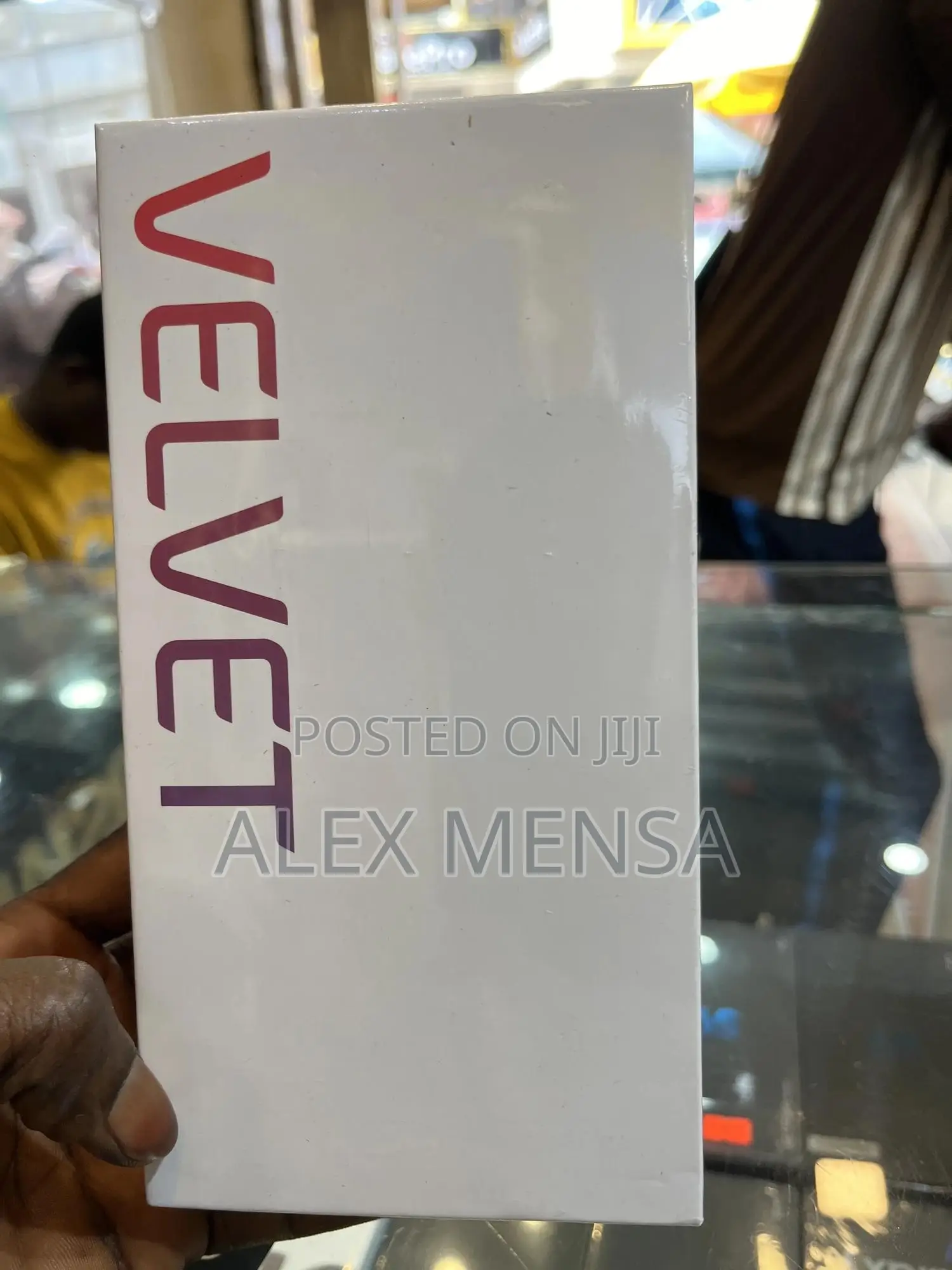 New LG Velvet 128 GB Black