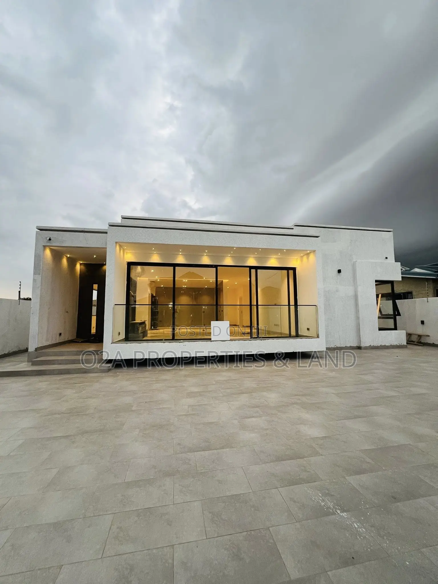 3bdrm Bungalow in Ashaley Botwe, for sale