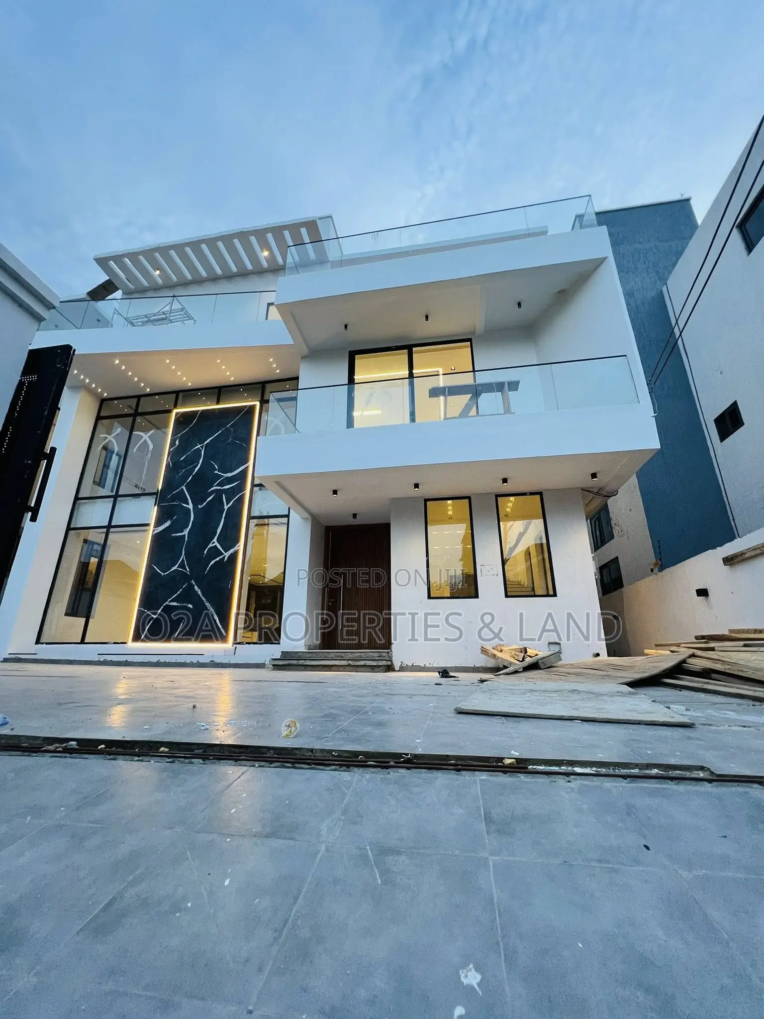 4bdrm House in Ogbojo, New Legon for sale