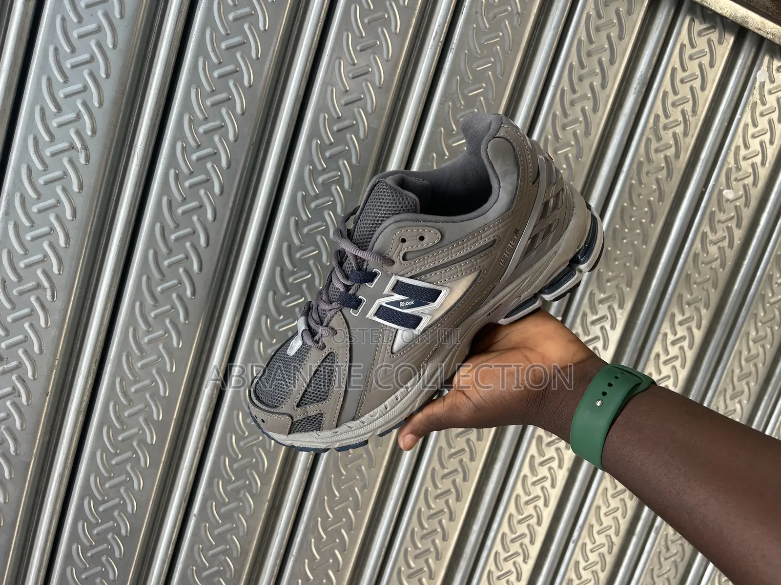 Authentic New Balance Grey 1906 Sneaker