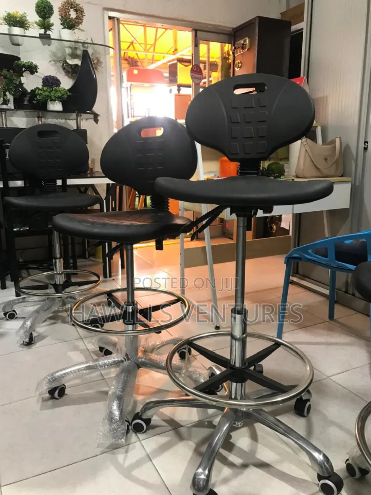 Adjustable Lab Stool