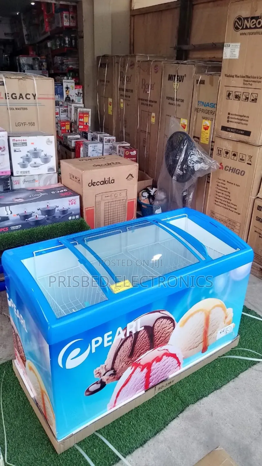 Pearl Durable Ice Cream / Freezer 300 Litres