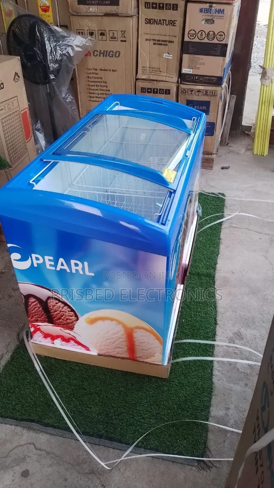 Pearl Durable Ice Cream / Freezer 300 Litres