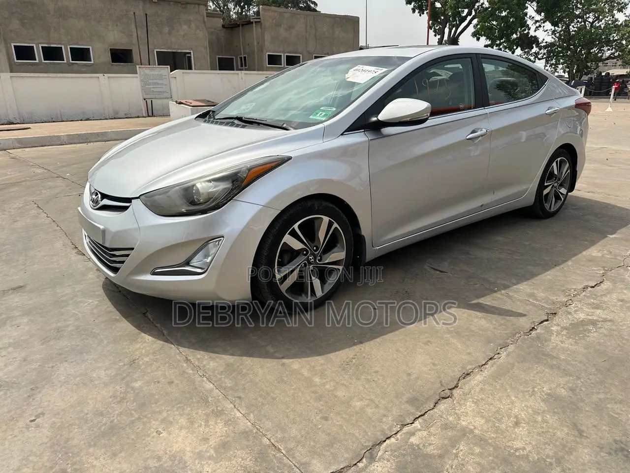 Hyundai Elantra Limited 4dr Sedan (1.8L 4cyl 6A) 2014 Silver