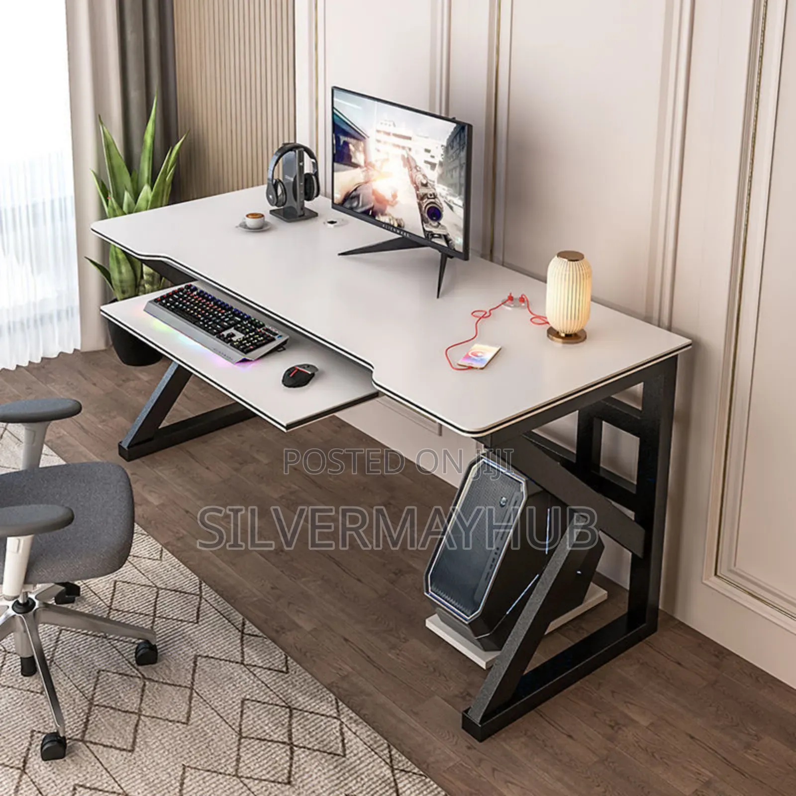 Luxury Gaming | Office | Studio Desk With Bookshelf/Keyboard