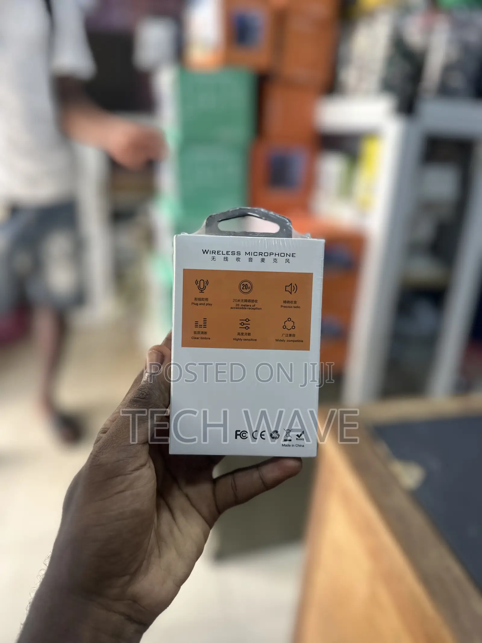Wireless Microphone 2in1 With Charging Case