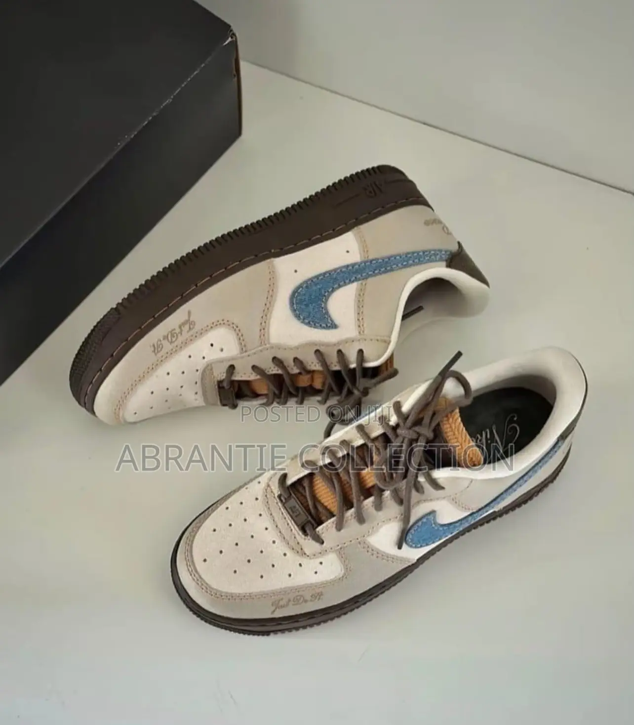 Nike Air Force 1 Love Peace Sneaker