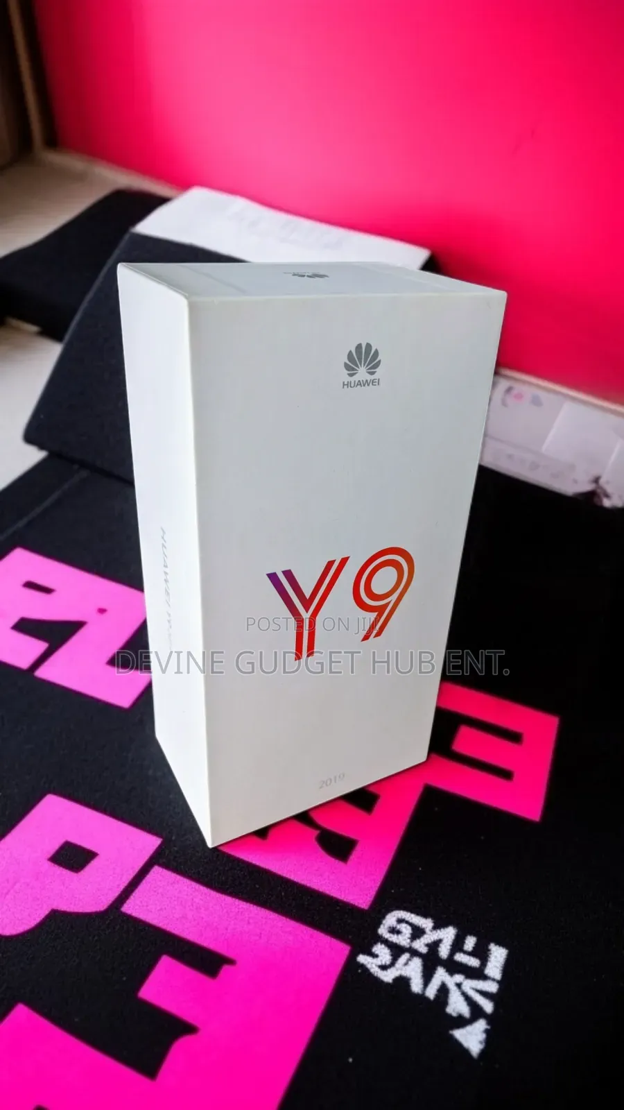 New Huawei Y9 2019 128 GB Gold