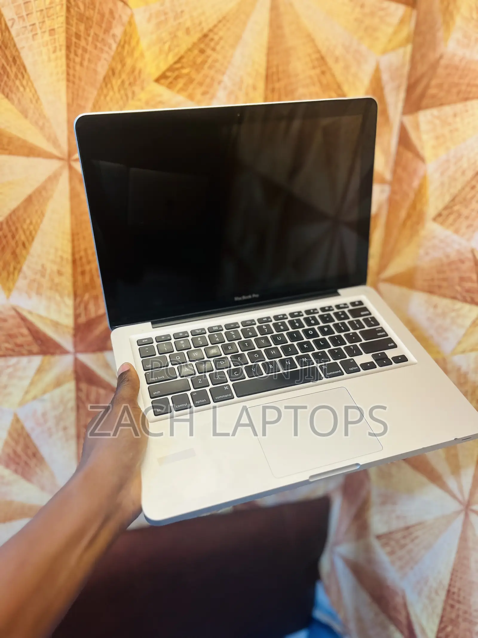 Laptop Apple MacBook 2011 16GB Intel Core I7 HDD+SSD 500GB