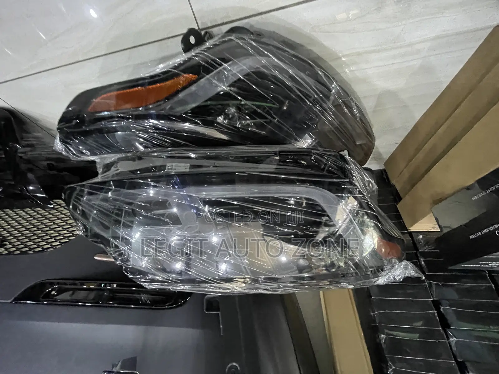 Range Rover Velar 2019,2020,2021, Headlight Available
