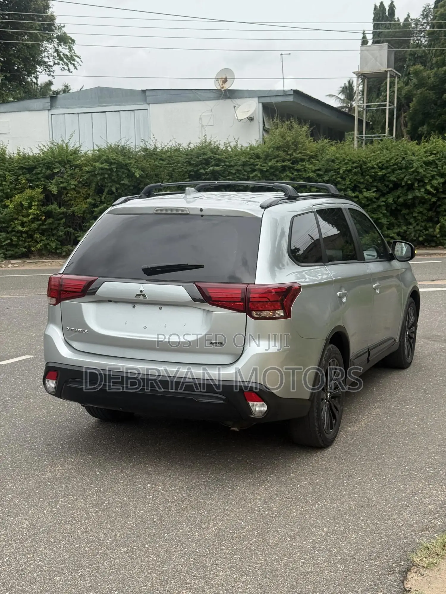 Mitsubishi Outlander SEL FWD 2020 Silver